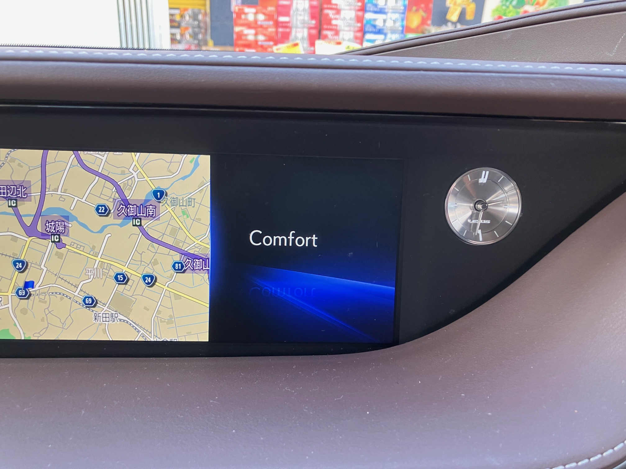 2017年式レクサスLS500hのドライブモードをComfortに切り替えた実車画面